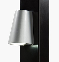 Купить Элегантное LED-освещение Locinox (Бельгия) TRICONE для ворот, цвета zilver и 9005 (черный) в Гулькевичах